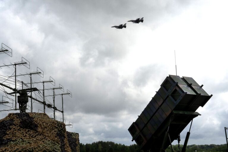 Russia Ukraine War F16 Zelensky